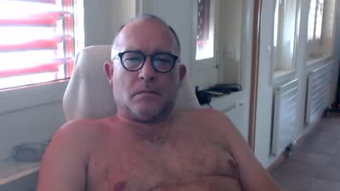 Snapshot of coquin369 chatting on 07-26-26, 07:48 Coquin369 online show from 07-26-26, 07:48