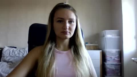 Snapshot of cora_fora chatting on 09-21-25, 07:21 cora_fora online show from 09-21-25, 07:21