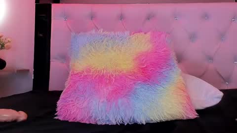 Cora  online show from 02-28-25, 07:05