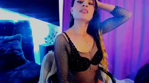 Coral  online show from 01-31-25, 03:44