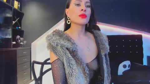 Coral  online show from 03-12-25, 03:29