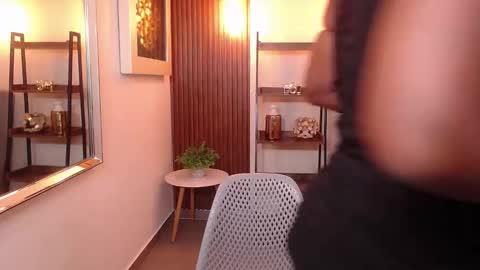 Coral online show from 11-25-25, 10:59