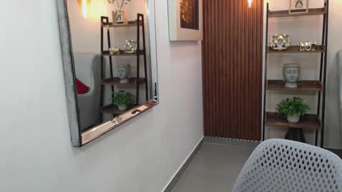 Coral online show from 12-17-25, 11:05