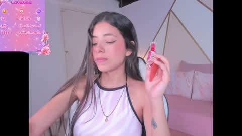 Snapshot of coral_taylorr chatting on 12-12-24, 12:33 Coral online show from 12-12-24, 12:33