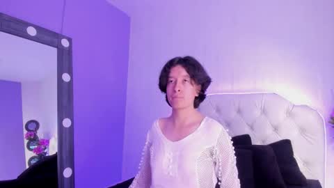 Snapshot of coralandocean chatting on 12-01-25, 01:05 Coral and Ocean online show from 12-01-25, 01:05