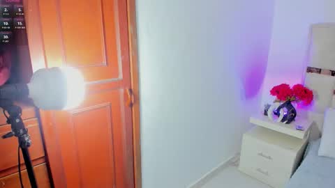 Snapshot of coraline_hot18 chatting on 09-24-25, 12:19 coraline hot18 online show from 09-24-25, 12:19