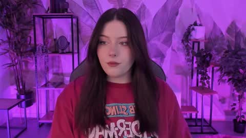 little girl who is always right or Coraline online show from 10-10-25, 04:44