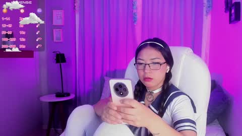 Coral Stefani online show from 02-04-25, 08:35