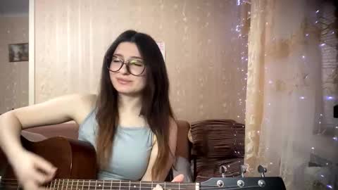 Elisheva online show from 02-05-26, 01:27