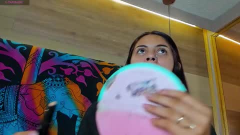 Cori online show from 12-01-25, 10:37