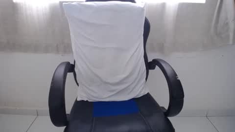 corolaxxl online show from 10-14-25, 02:51