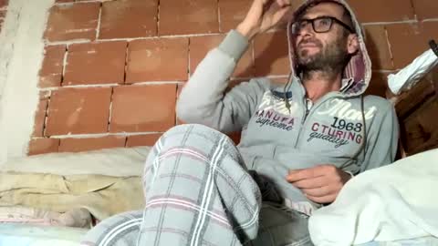 Snapshot of corradog83 chatting on 12-03-24, 02:38 Corrado online show from 12-03-24, 02:38