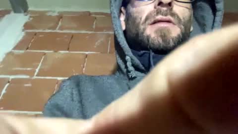 Snapshot of corradog83 chatting on 01-25-25, 05:51 Corrado online show from 01-25-25, 05:51