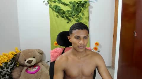 Ethan  online show from 12-28-24, 01:18