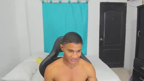 Ethan  online show from 09-10-25, 02:22