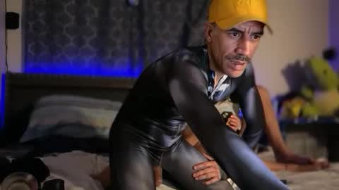 Snapshot of cosmicafterdark chatting on 01-15-26, 02:38 Queer Vibes Slow Burn Good Energy online show from 01-15-26, 02:38