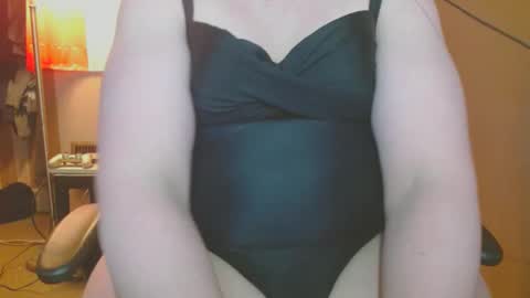 Snapshot of cosmicjones88 chatting on 02-08-25, 02:38 cosmicjones88 online show from 02-08-25, 02:38