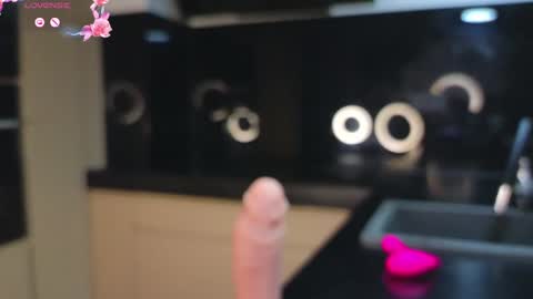 Lili online show from 12-05-24, 10:34