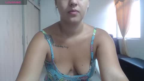 Snapshot of couple_sexandlove chatting on 11-18-25, 12:31 ALEJANDRO Y EMILY online show from 11-18-25, 12:31