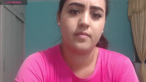 Snapshot of couple_sexandlove chatting on 12-18-25, 01:00 ALEJANDRO Y EMILY online show from 12-18-25, 01:00