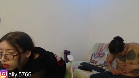 Snapshot of coupleperv666 chatting on 08-03-26, 08:23 COUPLE PERV online show from 08-03-26, 08:23