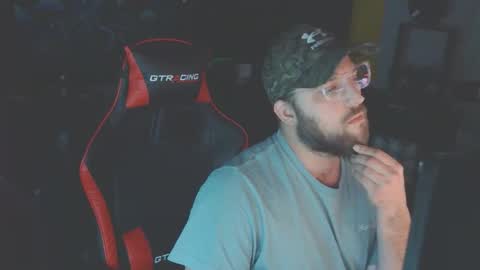 Snapshot of couplez_therapy chatting on 11-10-25, 11:48 Maxxx Deeep online show from 11-10-25, 11:48