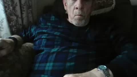 Snapshot of courieral1 chatting on 10-11-25, 08:02 courieral1 online show from 10-11-25, 08:02