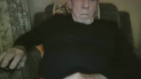 Snapshot of courieral1 chatting on 11-26-25, 07:09 courieral1 online show from 11-26-25, 07:09