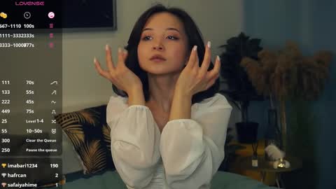 Snapshot of coventinaashfield chatting on 03-01-25, 10:45 Yui online show from 03-01-25, 10:45