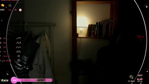 Snapshot of coy_amina_ chatting on 10-30-25, 05:31 Lilith online show from 10-30-25, 05:31