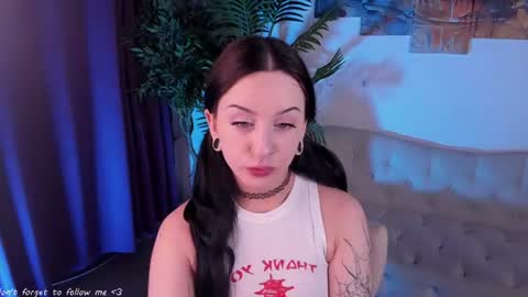 Snapshot of coy_emo_princess chatting on 07-23-26, 10:57 coy_emo_princess online show from 07-23-26, 10:57