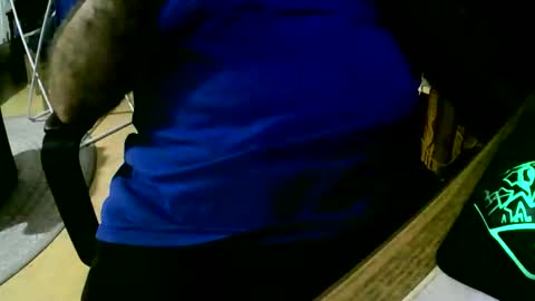 coyote017 online show from 11-19-25, 06:19