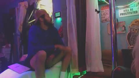 Snapshot of cpl4morethan1 chatting on 10-31-25, 08:59 cpl4morethan1 online show from 10-31-25, 08:59