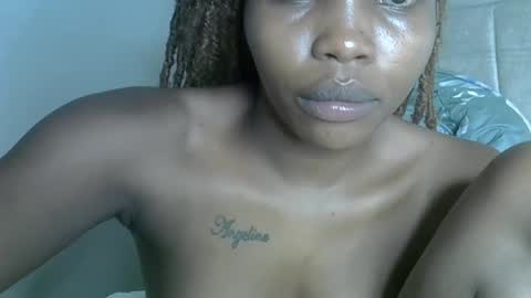 Snapshot of craizybitch chatting on 03-05-25, 01:17 craizybitch online show from 03-05-25, 01:17