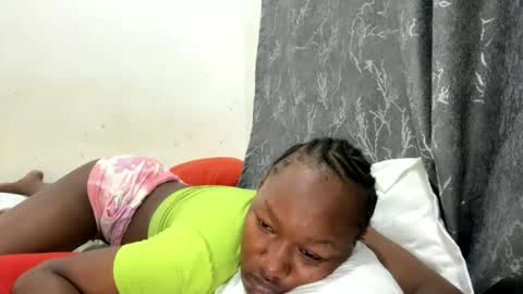 Snapshot of crave_meslowly chatting on 07-02-26, 03:06 Taliee online show from 07-02-26, 03:06
