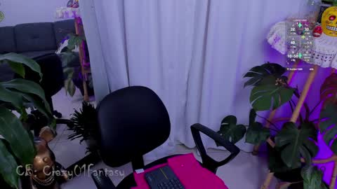 Laura  online show from 12-05-24, 08:55