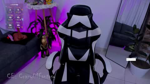 Laura  online show from 02-10-25, 04:41