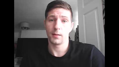 crazy20241987 online show from 04-17-26, 09:12