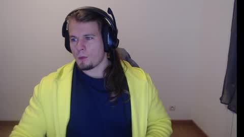 Snapshot of crazyangel8 chatting on 12-19-24, 12:45 crazyangel8 online show from 12-19-24, 12:45