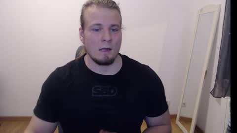 Snapshot of crazyangel8 chatting on 01-06-25, 07:02 crazyangel8 online show from 01-06-25, 07:02