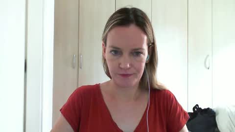 Anny online show from 02-20-25, 10:48