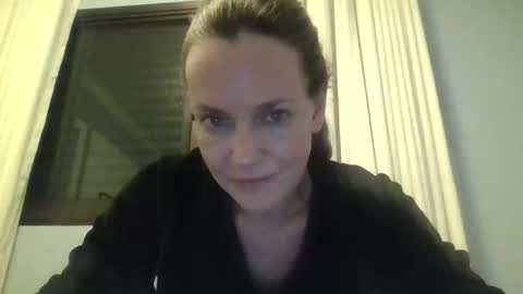 Anny online show from 10-01-25, 12:38