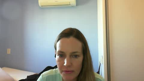 Anny online show from 10-17-25, 10:51