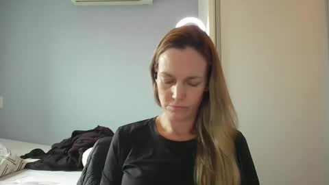 Anny online show from 11-14-25, 12:04