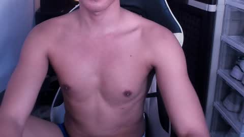 Snapshot of crazyasiancum chatting on 01-28-25, 03:04 Zion online show from 01-28-25, 03:04