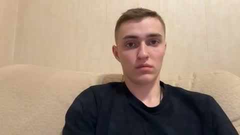 Snapshot of crazybottom99 chatting on 12-04-24, 04:27 Alex online show from 12-04-24, 04:27