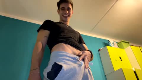 Snapshot of crazydickboy3 chatting on 12-18-24, 09:14 crazydickboy3 online show from 12-18-24, 09:14