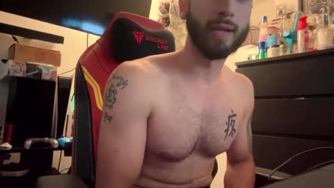 Snapshot of crazydill28 chatting on 09-21-25, 04:30 crazydill28 online show from 09-21-25, 04:30