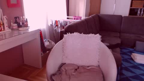 Camille online show from 02-04-25, 11:16