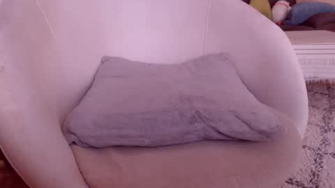 Camille online show from 10-15-25, 01:22